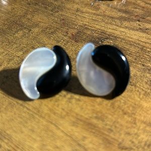 14k Yang Yang Earrings